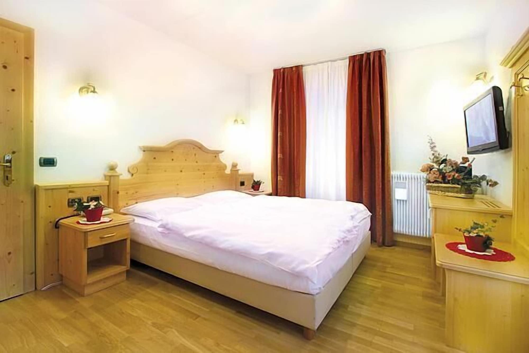 Hotel Il Caminetto Sport Canazei Extérieur photo