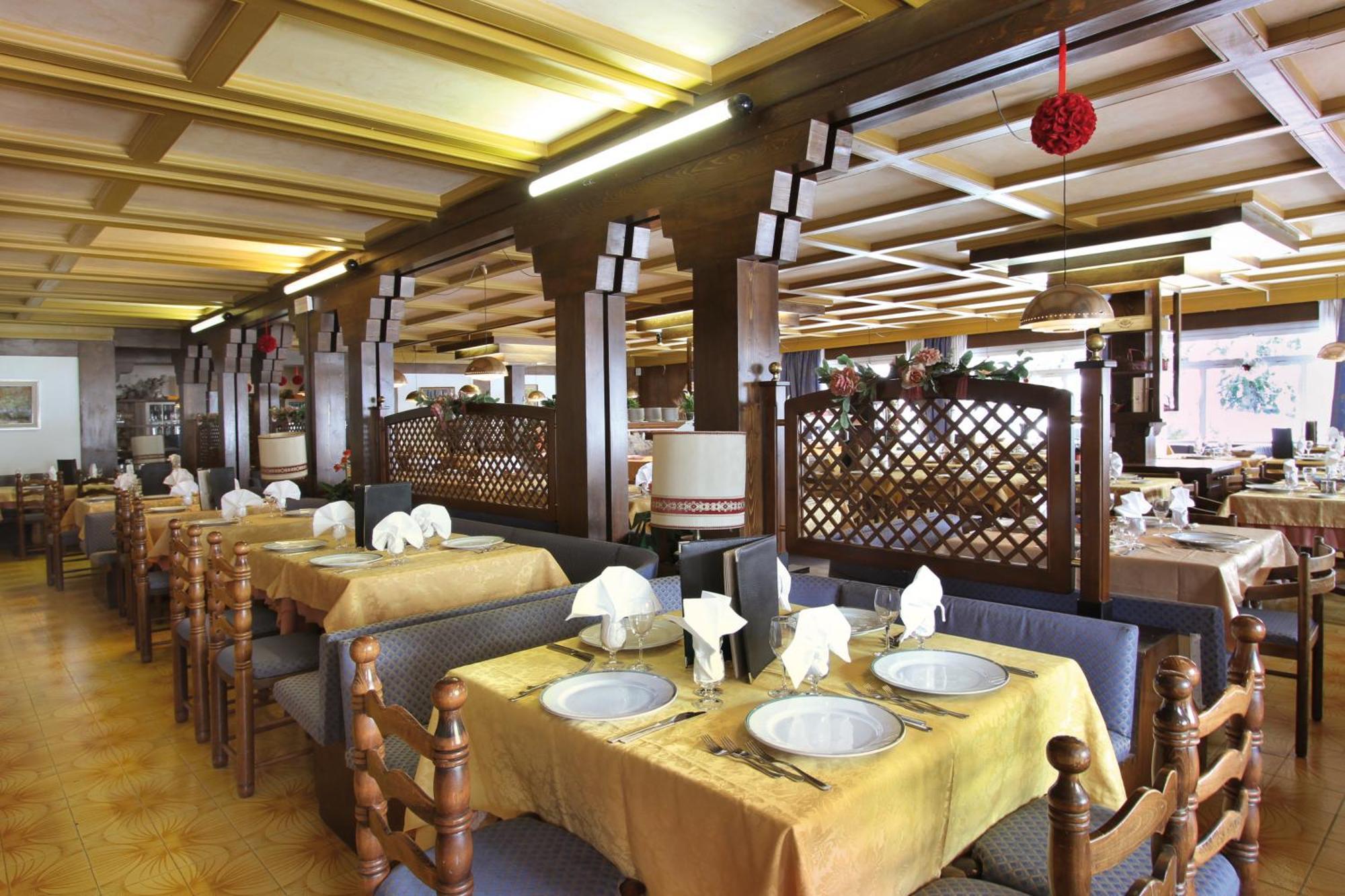 Hotel Il Caminetto Sport Canazei Extérieur photo