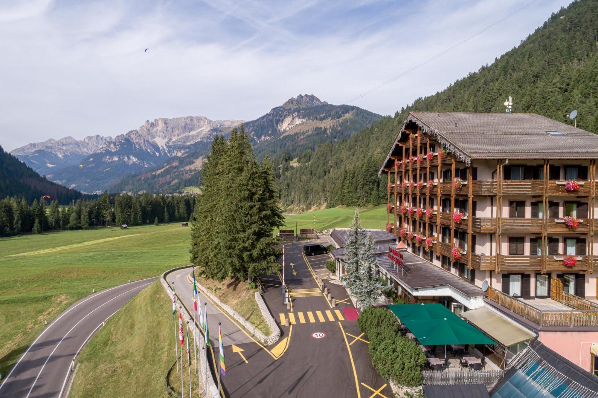 Hotel Il Caminetto Sport Canazei Extérieur photo