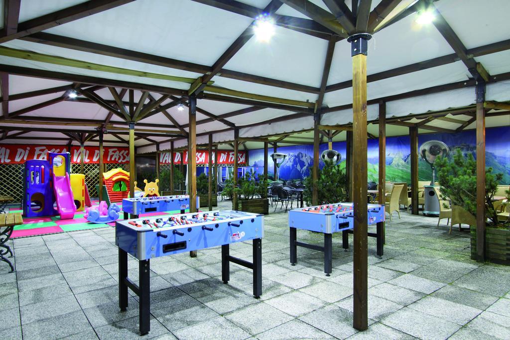 Hotel Il Caminetto Sport Canazei Extérieur photo